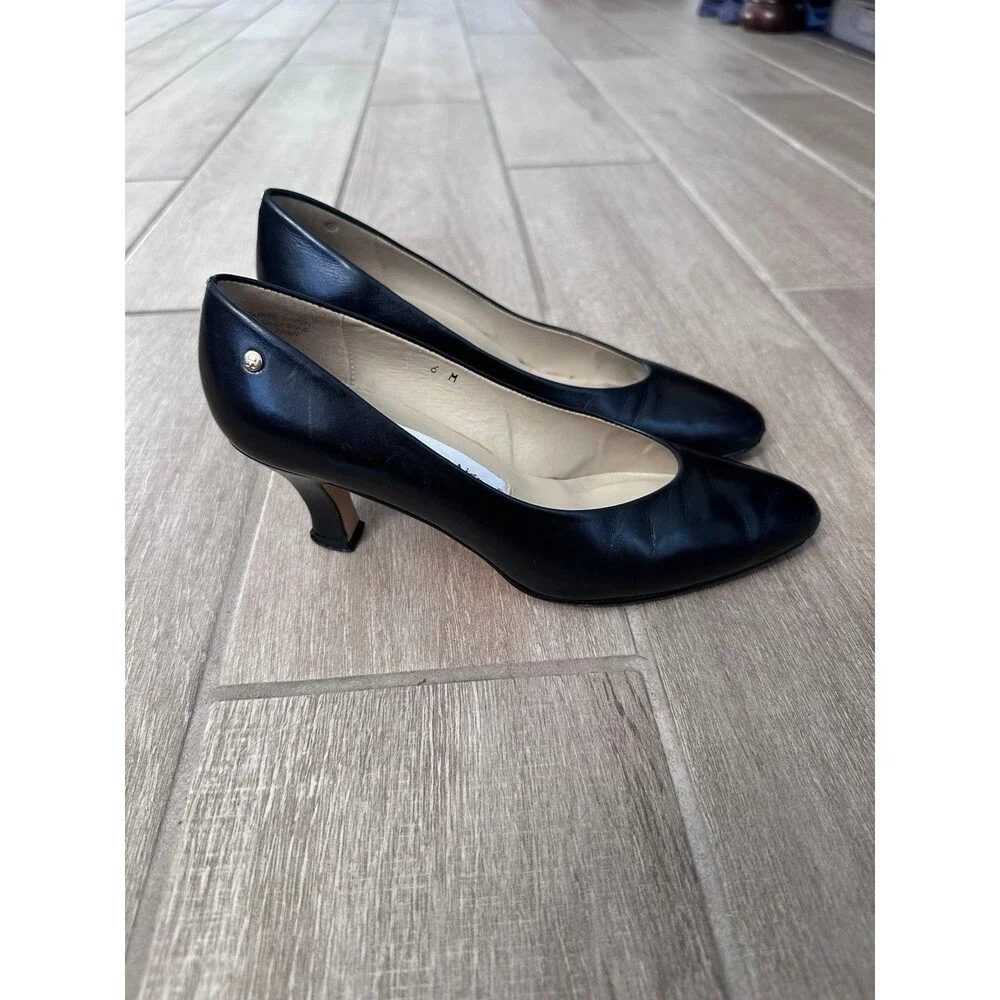 Etienne Aigner Priscila Pumps Women 6M Black Leather Heels Made in Spain Vintag